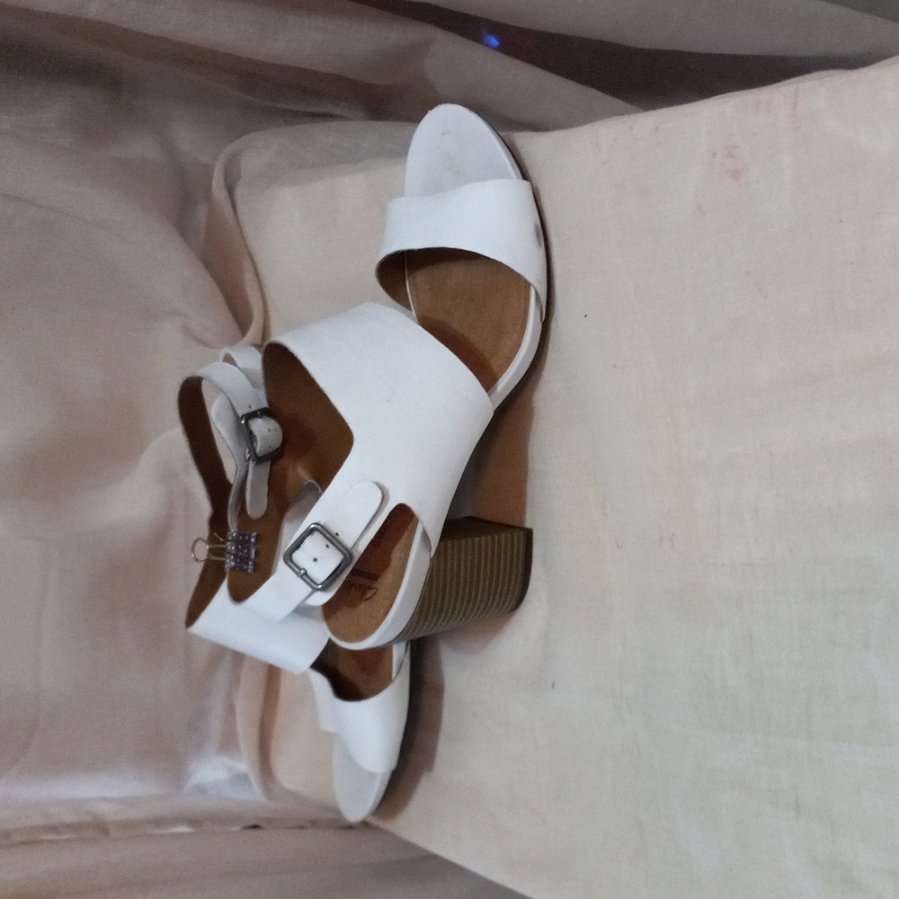 Clarks Collection Soft Cushion Size 11 - image 6